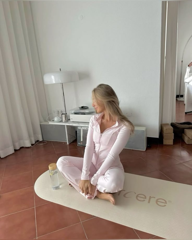 Sia | Clean-Fit Pilates Jacket