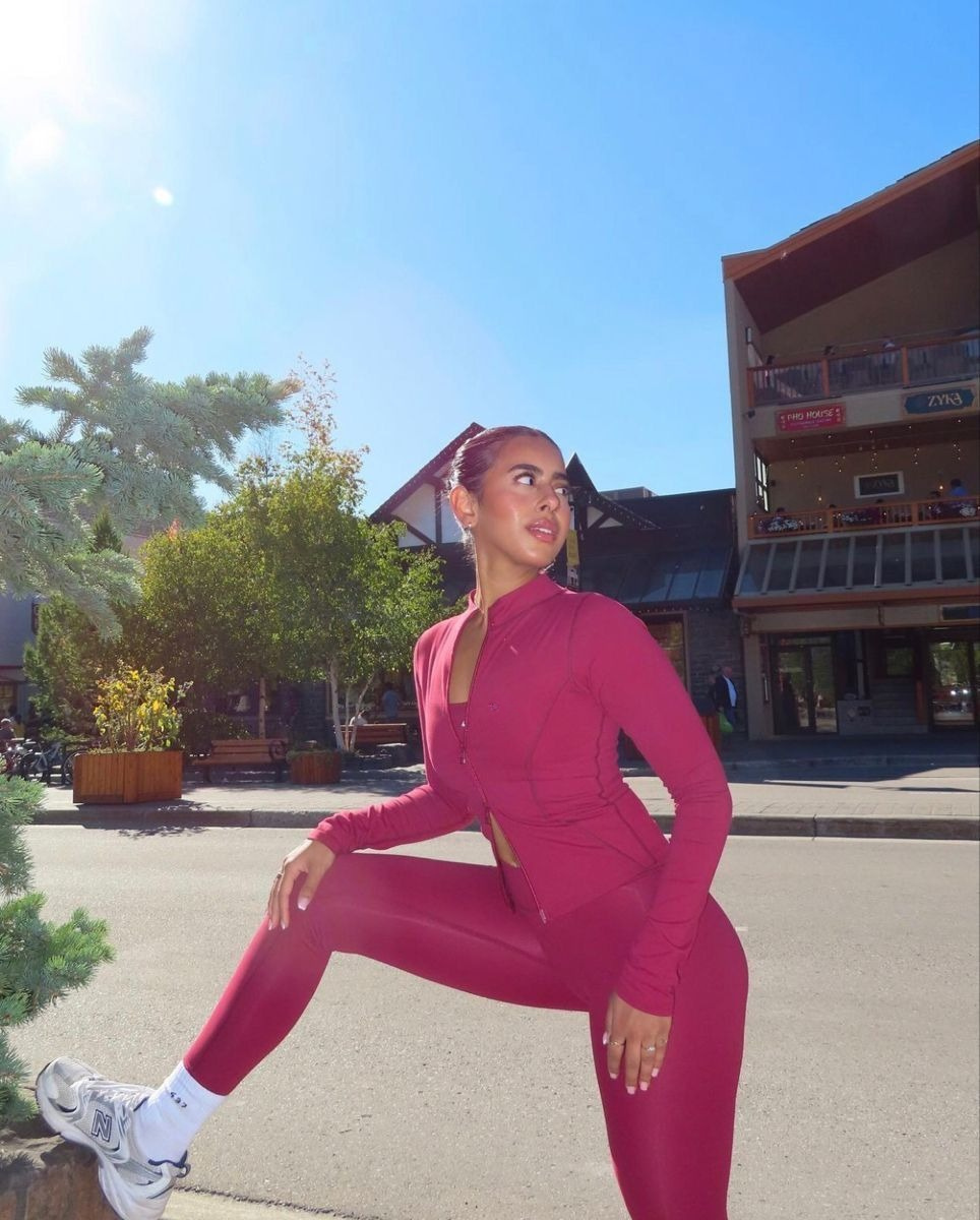 Sia | Clean-Fit Pilates Jacket