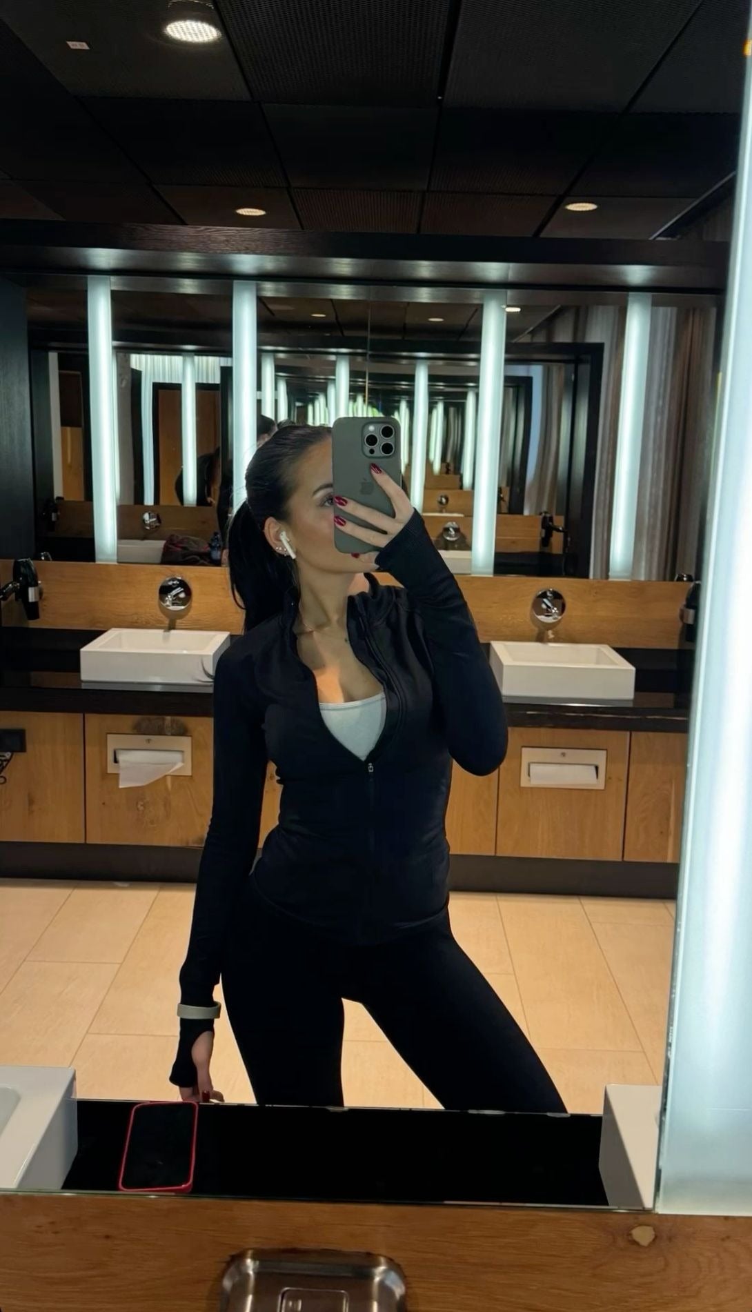 Sia | Clean-Fit Pilates Jacket